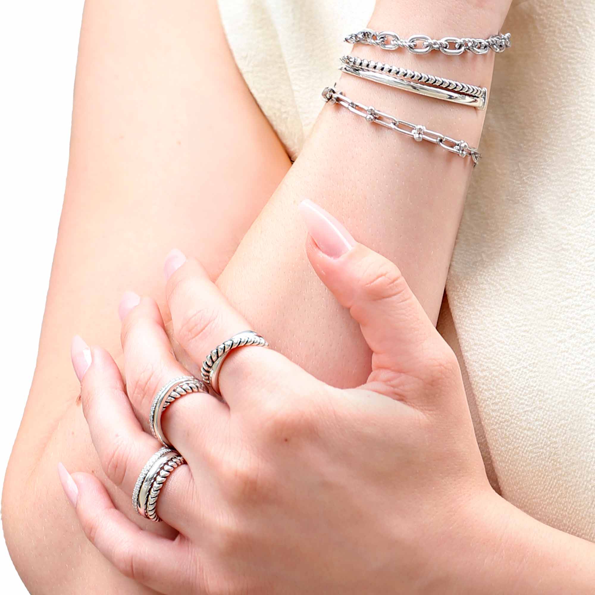 Silver Sloane Criss Cross Diamond Ring - Image 2